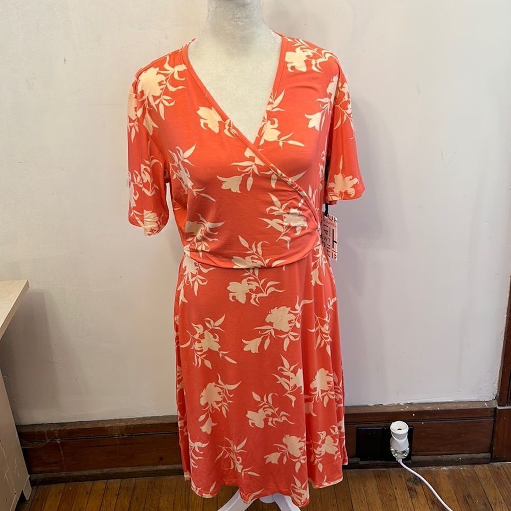 COPY - COPY - 41 Hawthorn orange white floral rayon and spandex casual dress Si…
